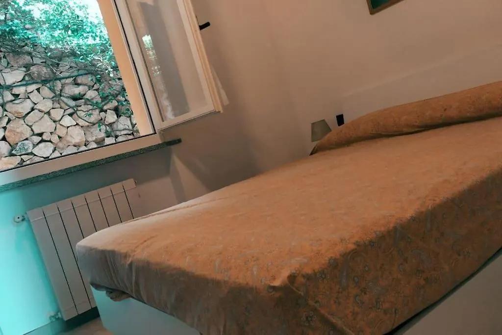 Nisportino, Elba. Bilocale Con Patio Vista Mare. Villa Casa Castagno